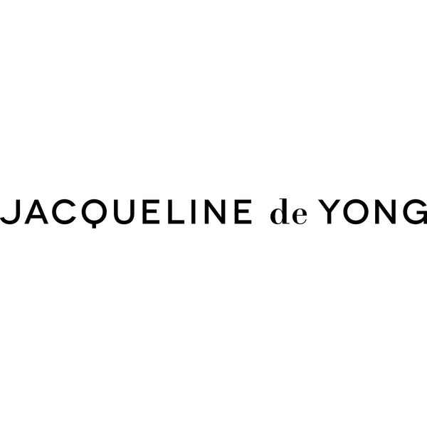 JACQUELINE DE YONG