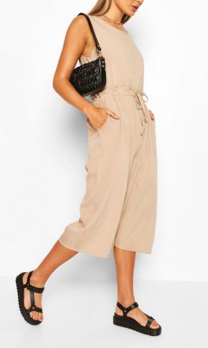 Комбінезон з зав'язкою на талії 