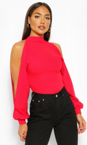 Блуза червона з розрізами на рукавах 
