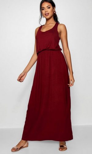 Довга сукня бордового кольору 