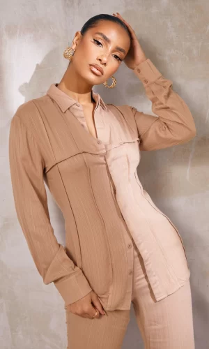 Бежева текстурована сорочка в смужку