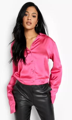 Жіноча атласна сорочка рожевого кольору